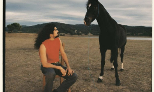 El cantaor Israel Fernández nos presenta su nuevo trabajo «Pura Sangre».