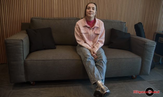 Entrevista a Carmesí